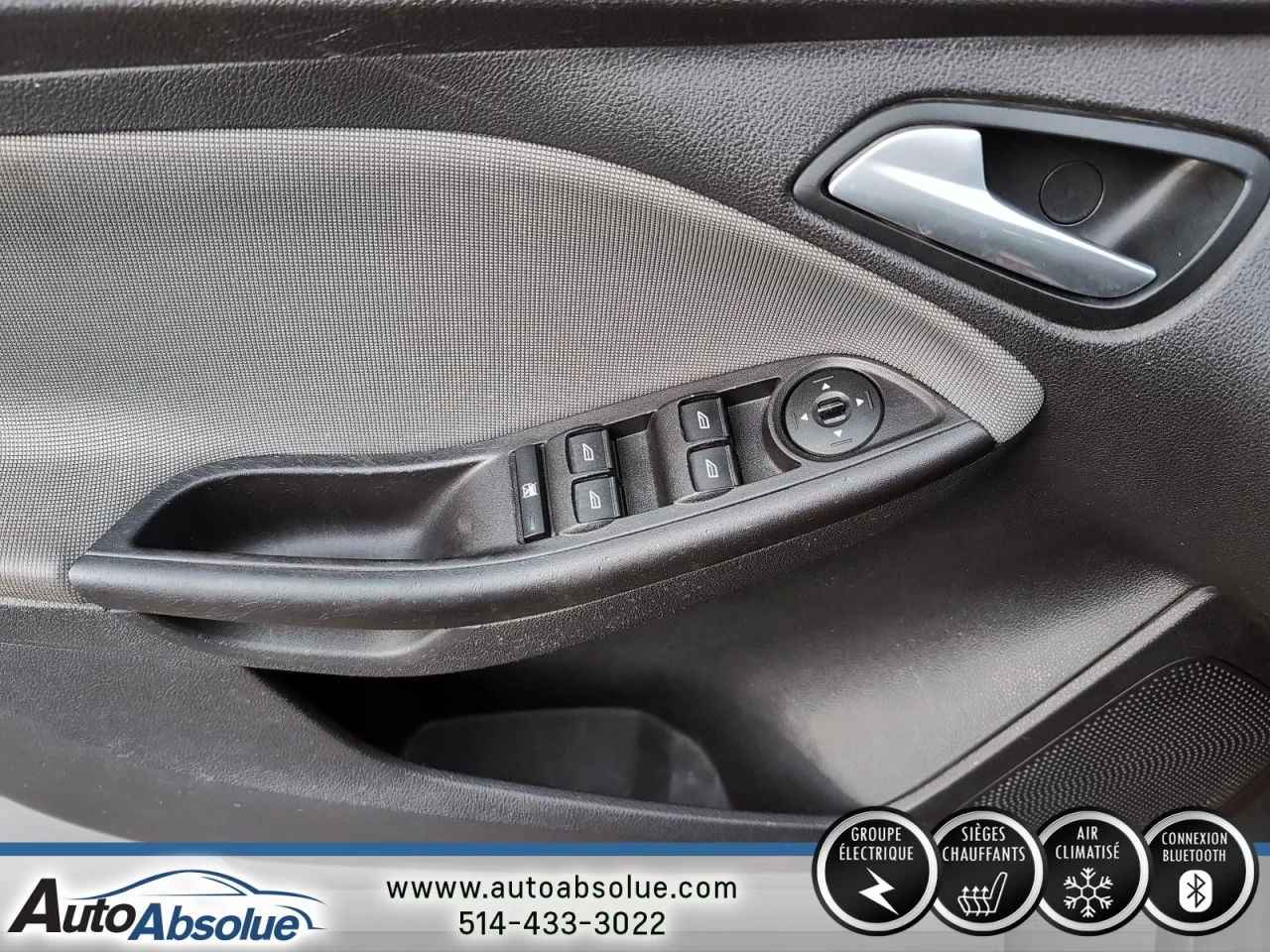 2014 Ford Focus SE Main Image