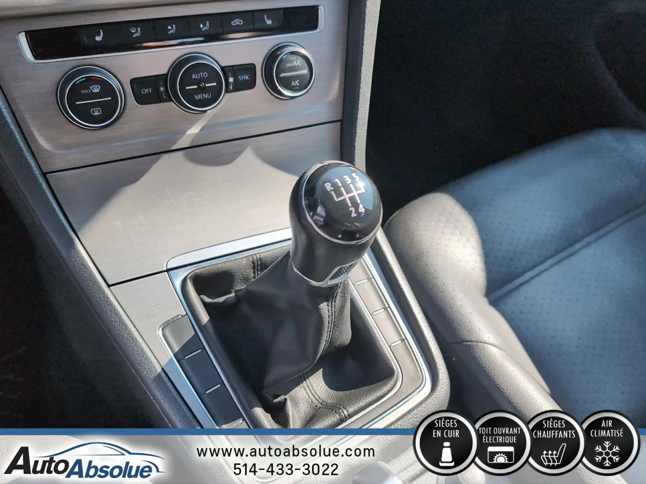 2015 Volkswagen Golf Trendline Main Image