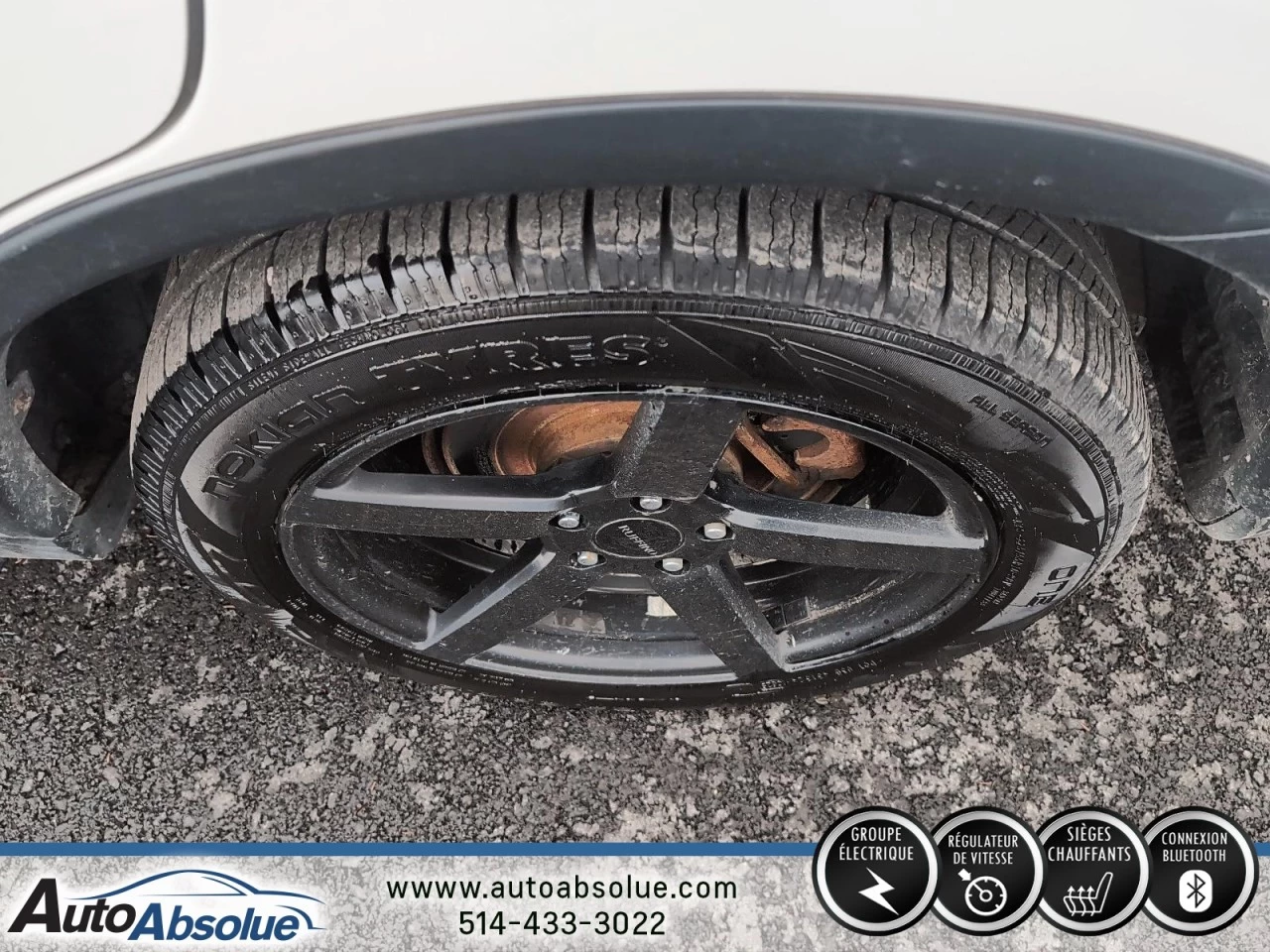 2016 Mitsubishi Outlander ES Main Image