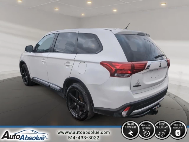 Mitsubishi Outlander ES 2016