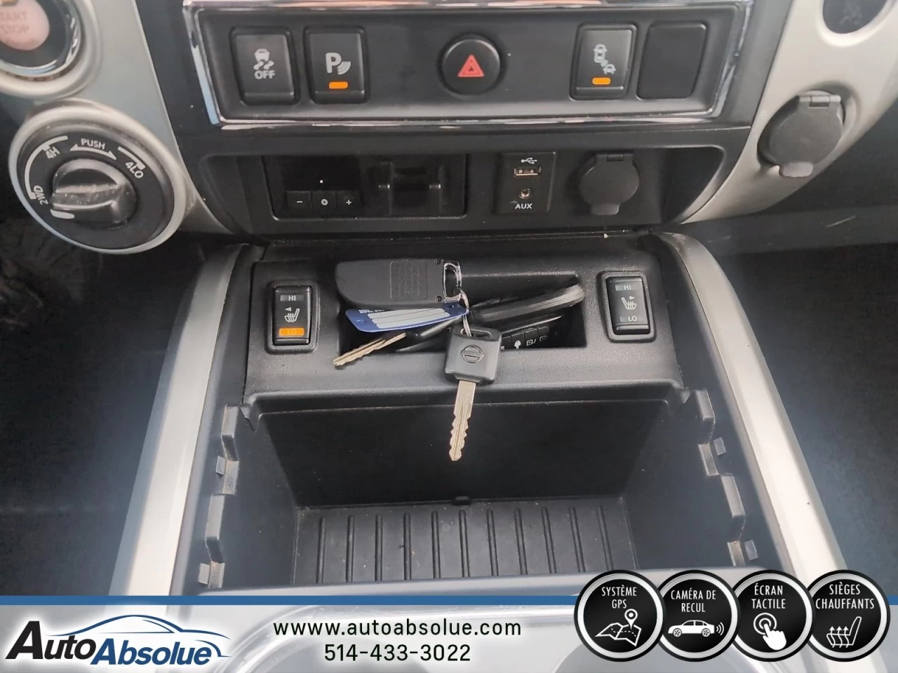 2017 Nissan Titan SV 4x4 Main Image