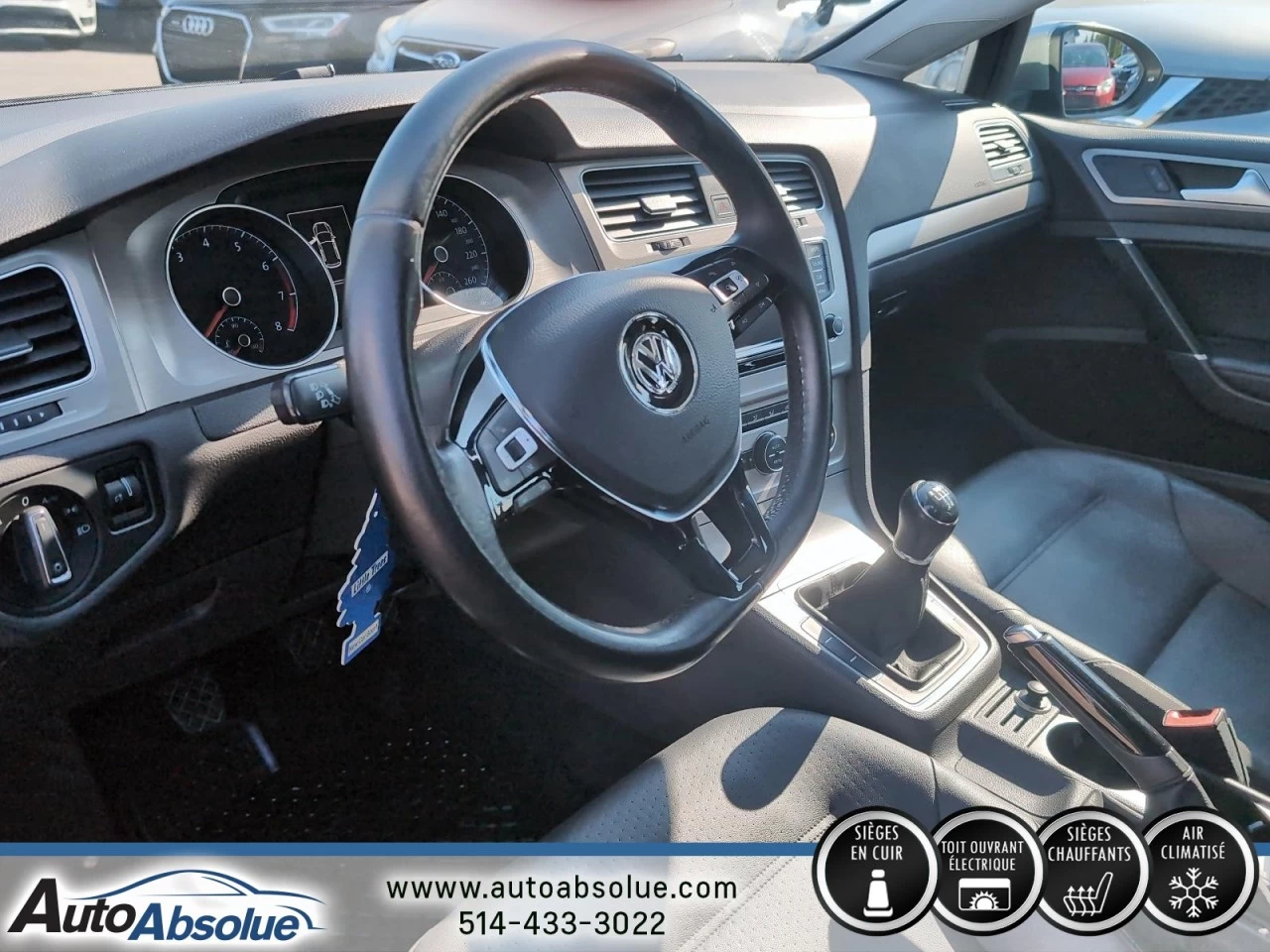 2015 Volkswagen Golf Trendline Main Image