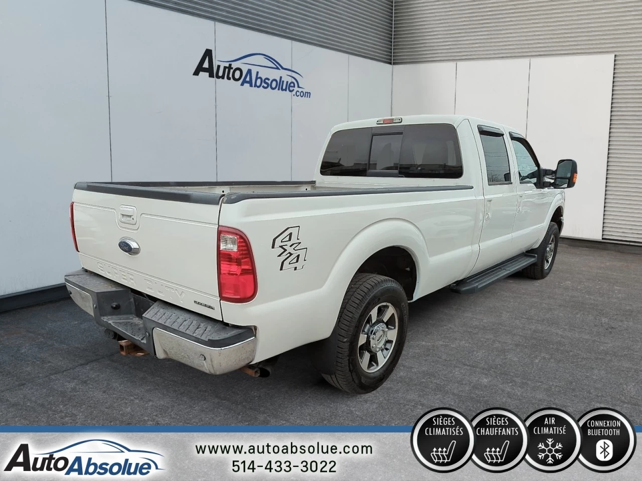 2015 Ford F-250 Super Duty Lariat Main Image