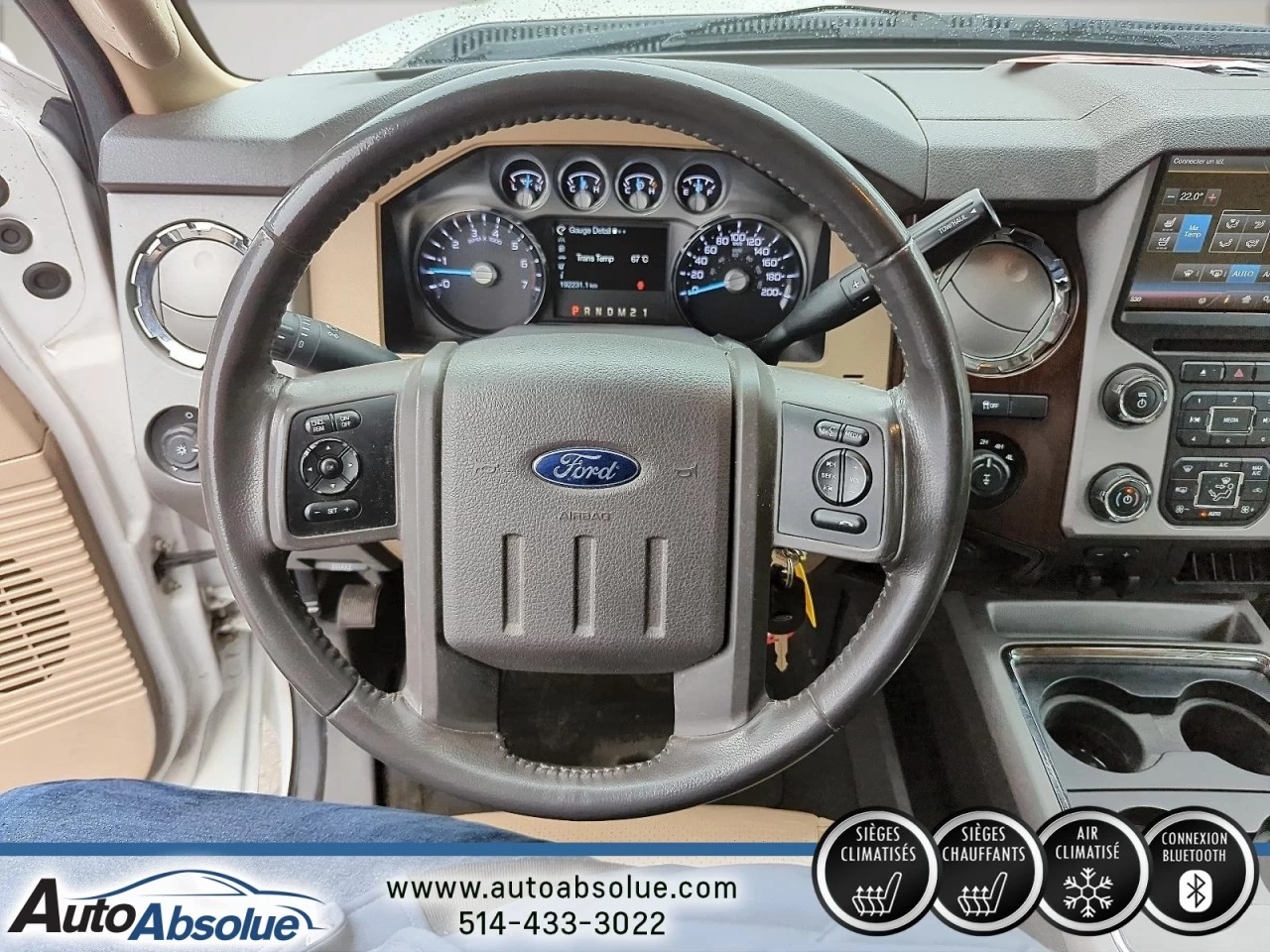 2015 Ford F-250 Super Duty Lariat Main Image