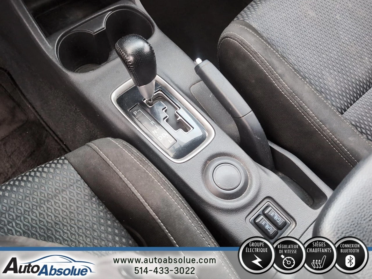 2016 Mitsubishi Outlander ES Main Image