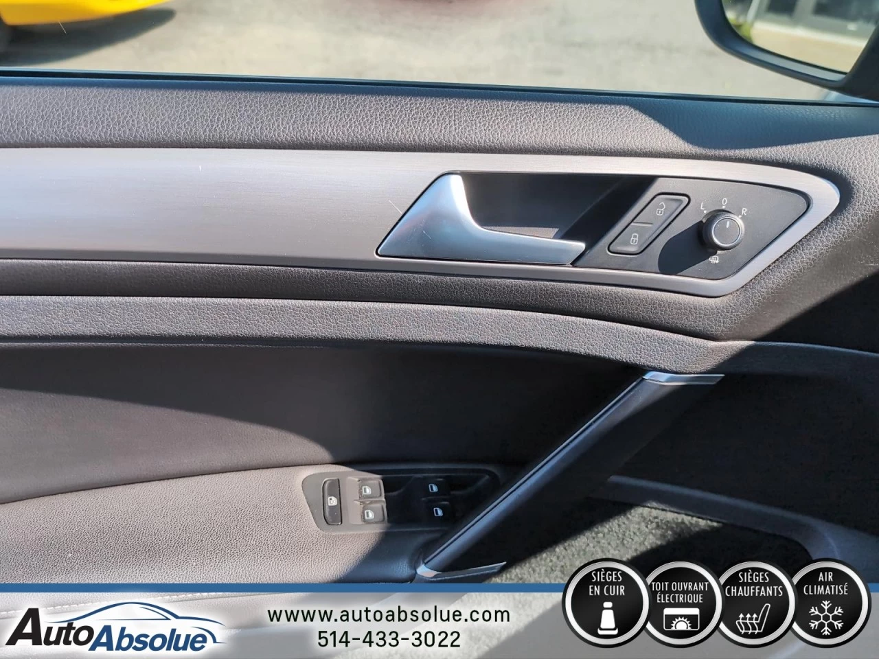 2015 Volkswagen Golf Trendline Main Image