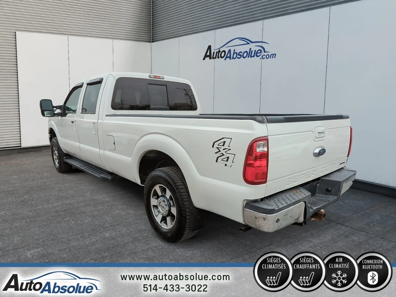 2015 Ford F-250 Super Duty Lariat Main Image