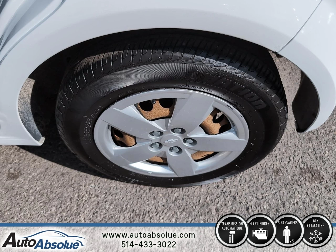 2014 Chevrolet Sonic LS Image principale