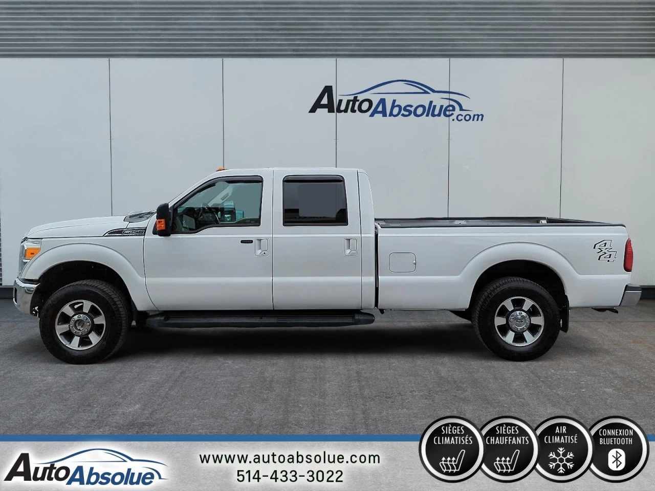 2015 Ford F-250 Super Duty Lariat Main Image