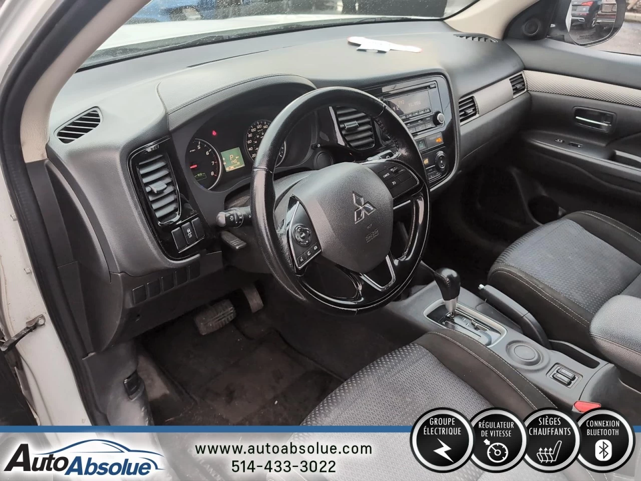 2016 Mitsubishi Outlander ES Main Image