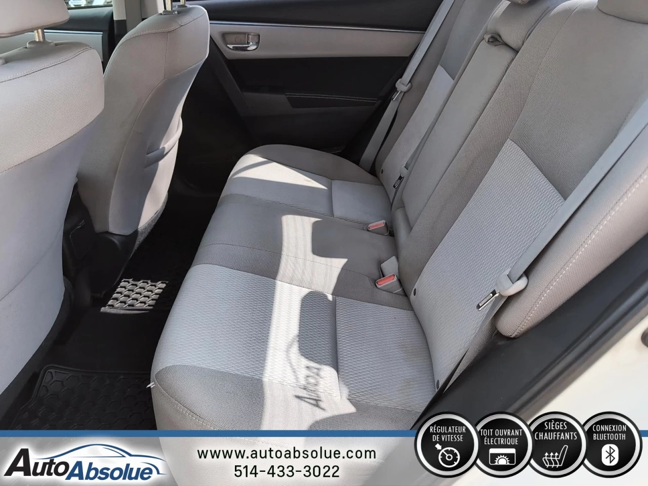 2015 Toyota Corolla LE Main Image