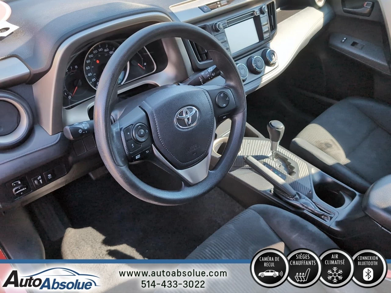 2015 Toyota RAV4 LE Main Image