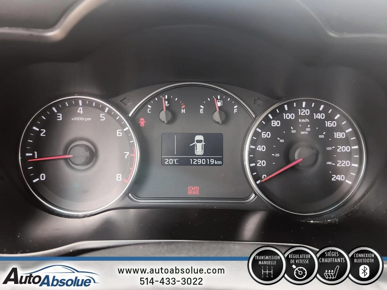 2014 Kia Rondo LX Main Image
