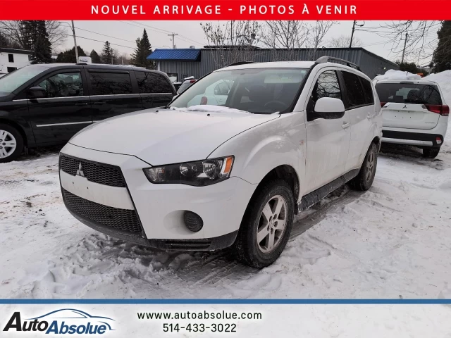 Mitsubishi Outlander ES 2013