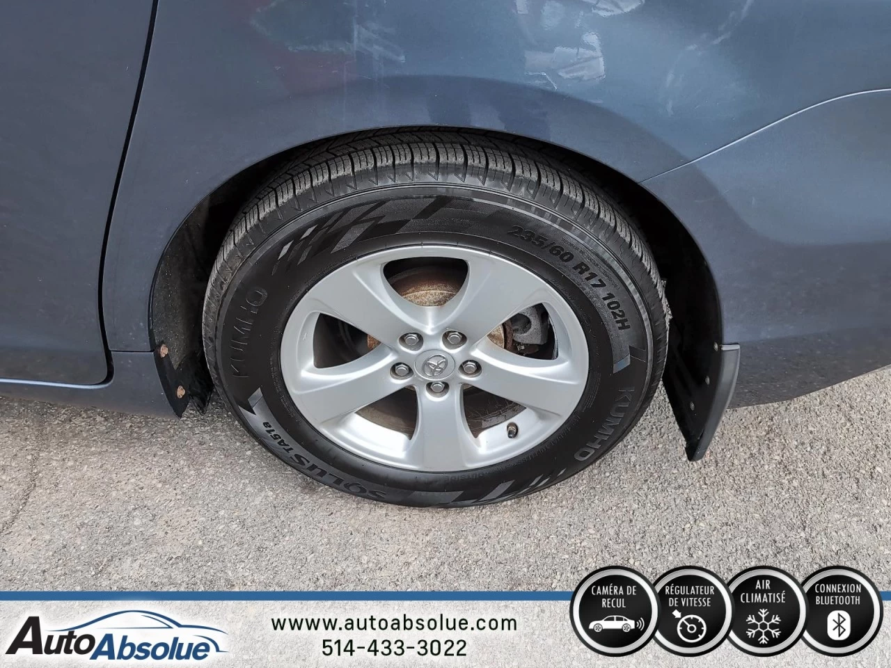 2013 Toyota Sienna LE Main Image
