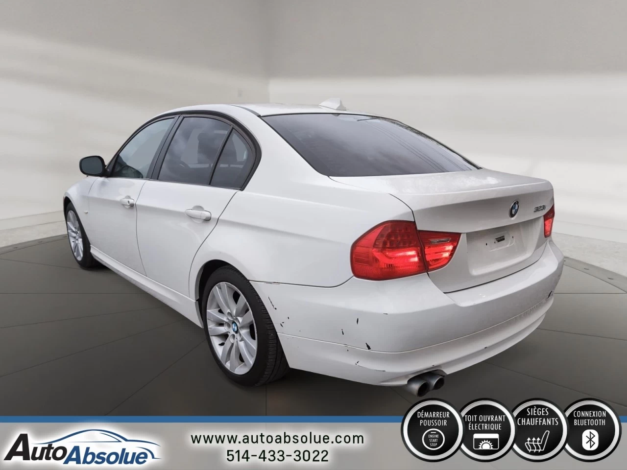 2011 BMW 323i 323i Main Image