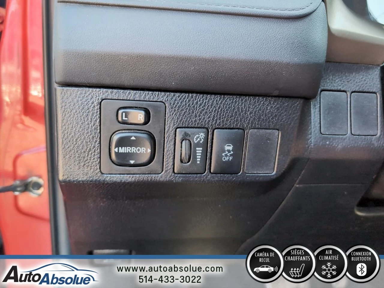 2015 Toyota RAV4 LE Main Image
