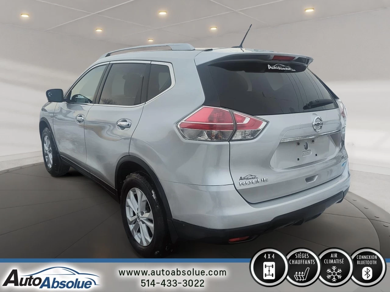 2014 Nissan Rogue SV Main Image