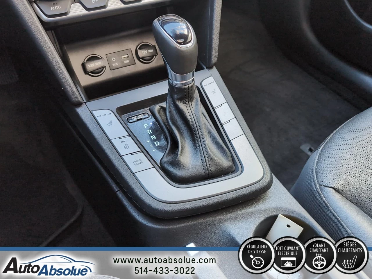 2020 Hyundai Elantra Luxury Main Image