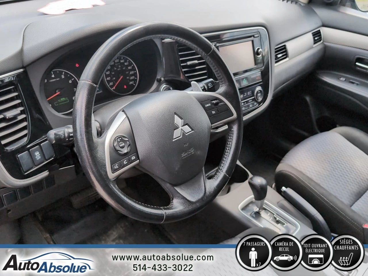 2015 Mitsubishi Outlander SE Main Image