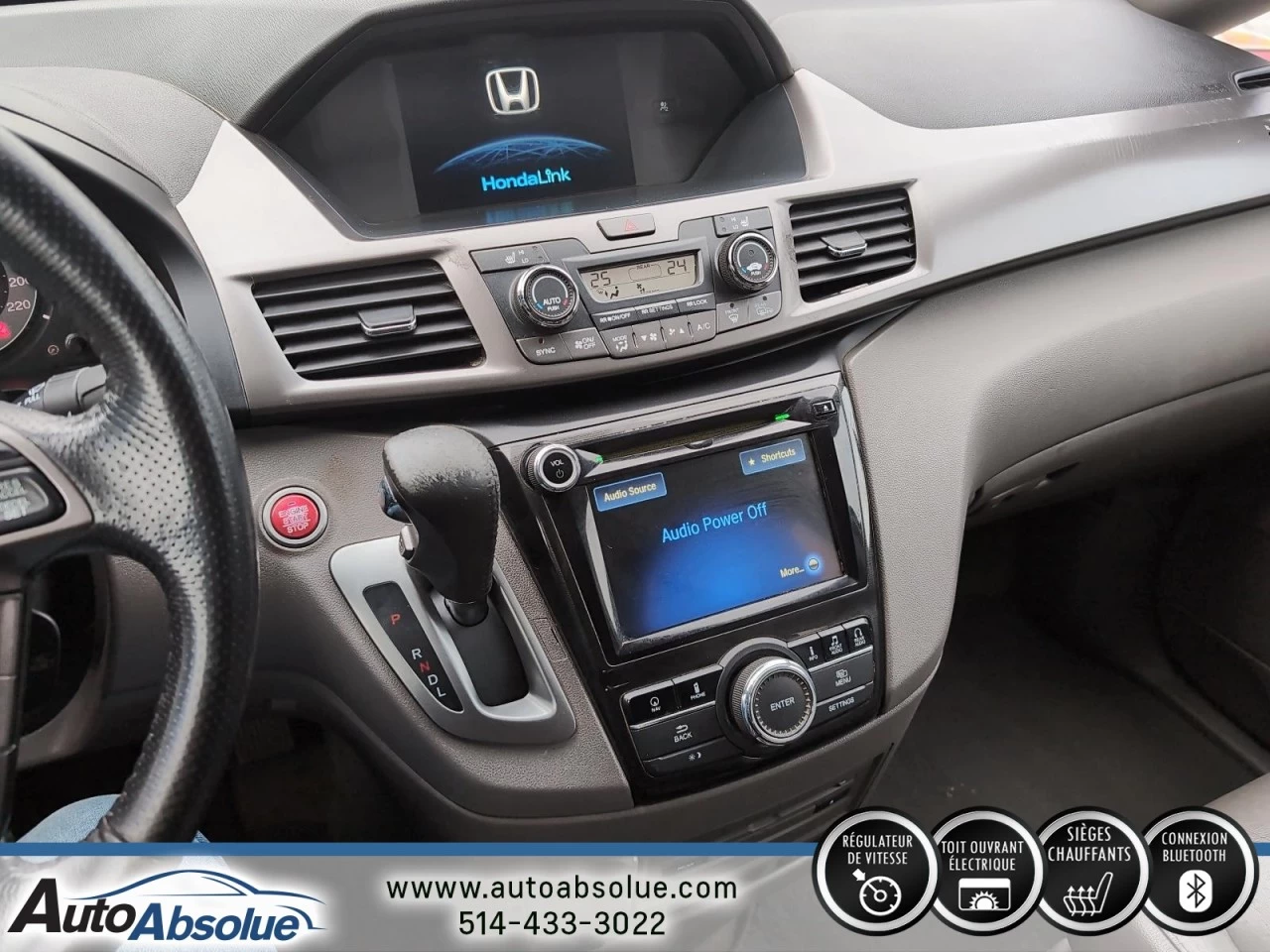 2015 Honda Odyssey Touring w/RES & Navi Main Image