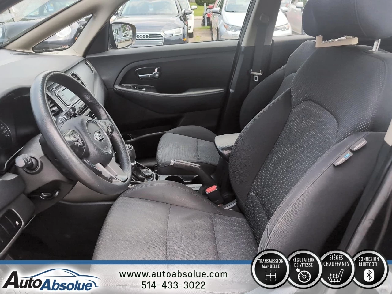 2014 Kia Rondo LX Main Image