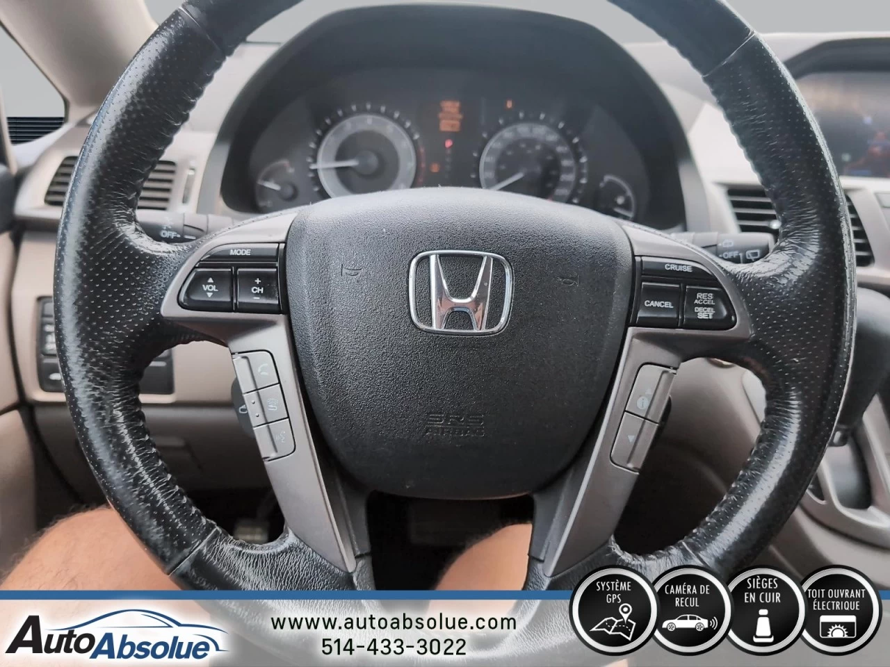 2015 Honda Odyssey Touring w/RES & Navi Image principale