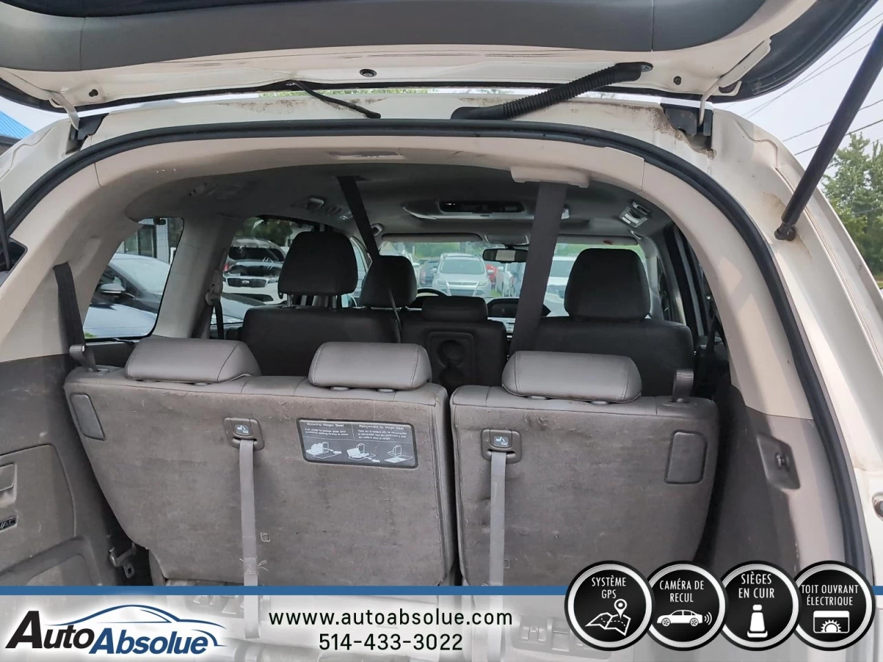 2015 Honda Odyssey Touring w/RES & Navi Image principale