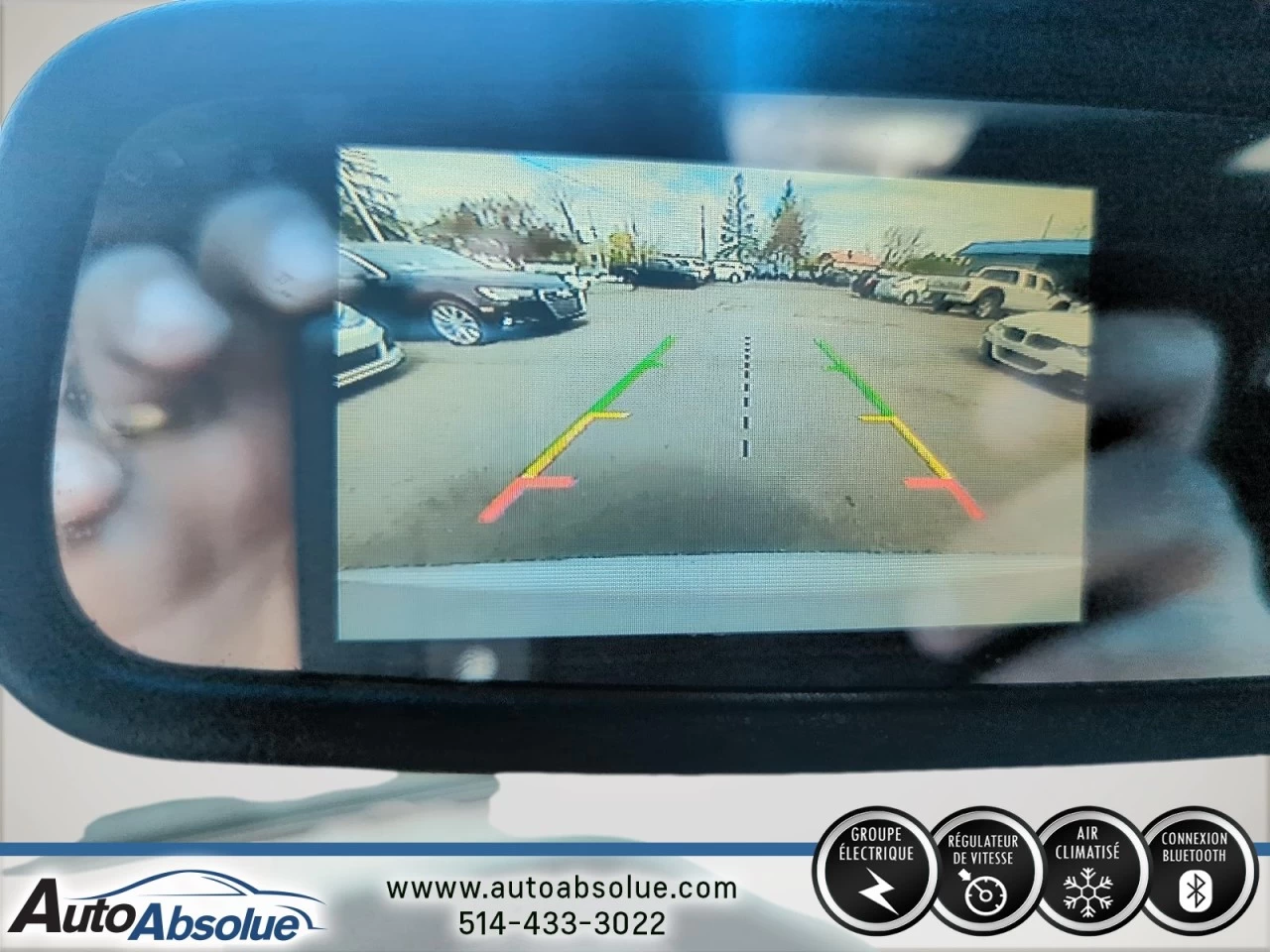 2015 Ford Taurus 4dr Sdn AWD Main Image