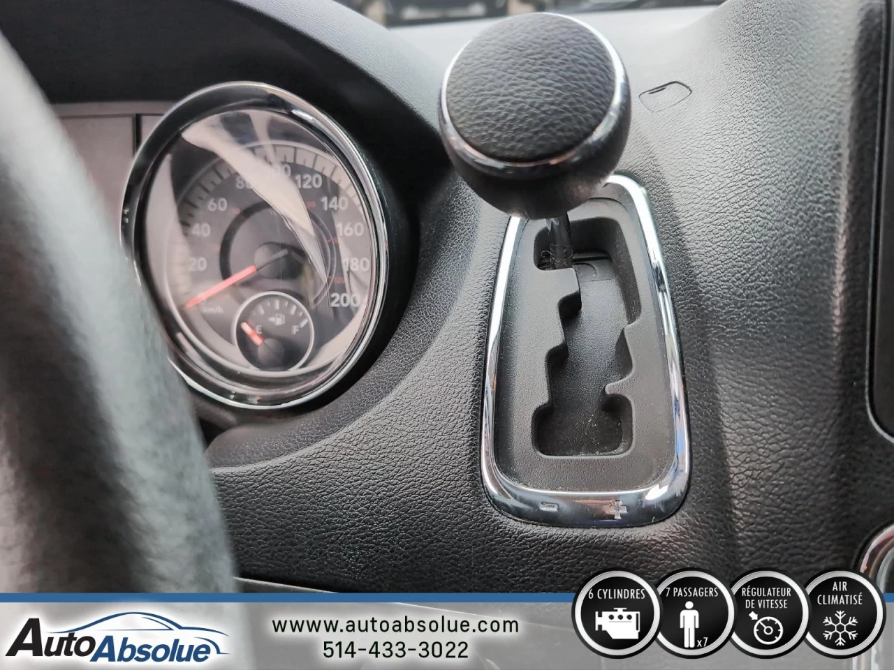 2014 Dodge Grand Caravan SE Main Image