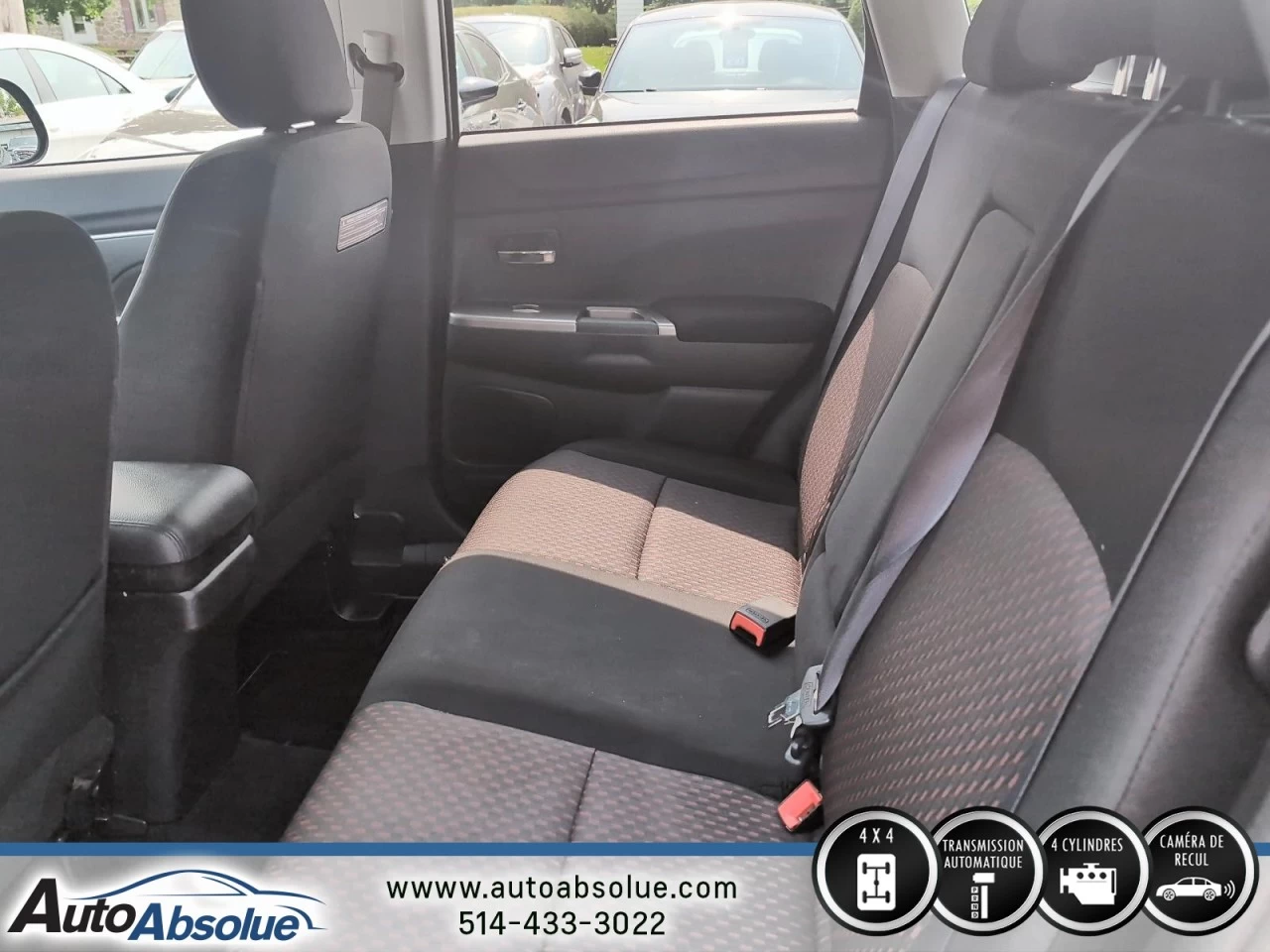 2018 Mitsubishi RVR SE LTD Main Image