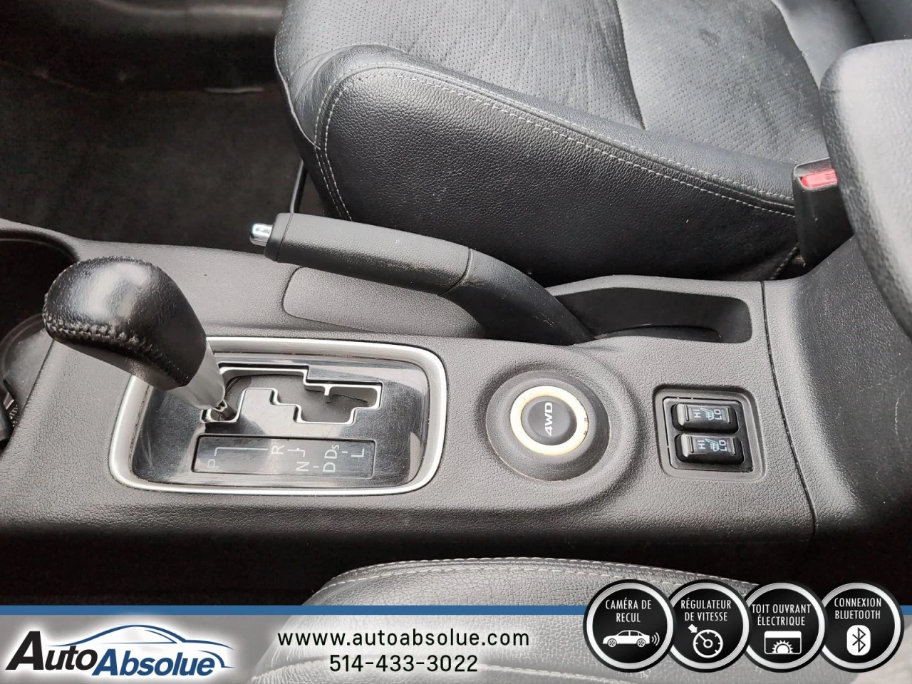 2016 Mitsubishi Outlander ES Main Image