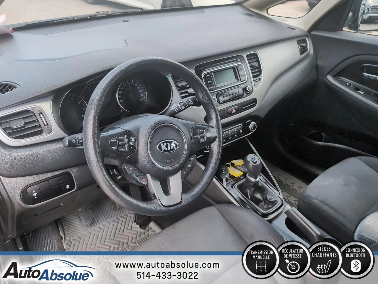 2014 Kia Rondo LX Main Image