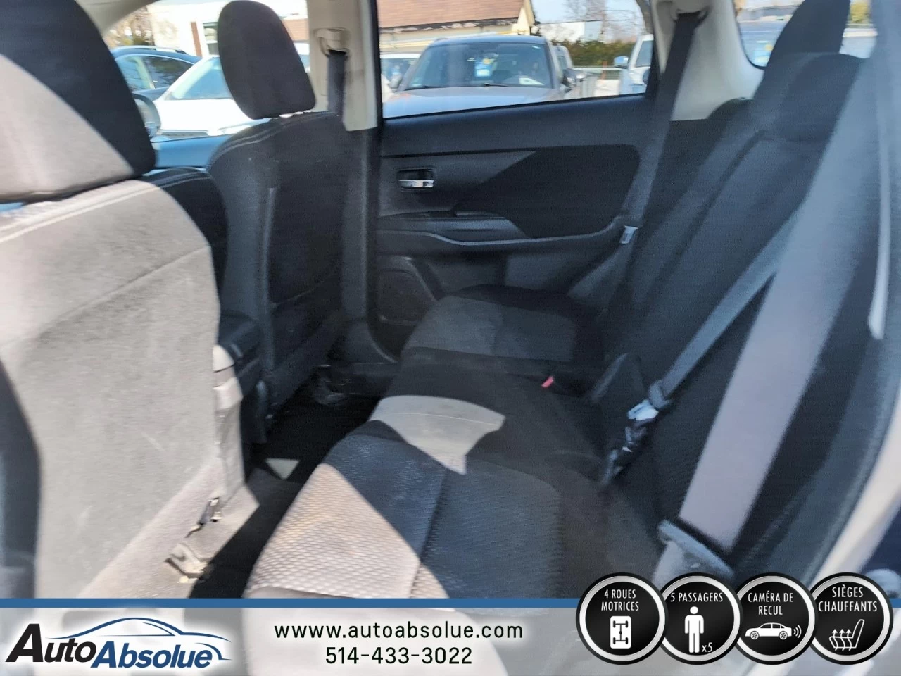 2017 Mitsubishi Outlander ES Main Image