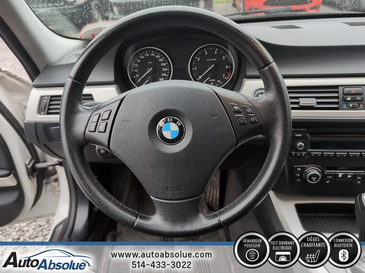 2011 BMW 323i 323i Main Image