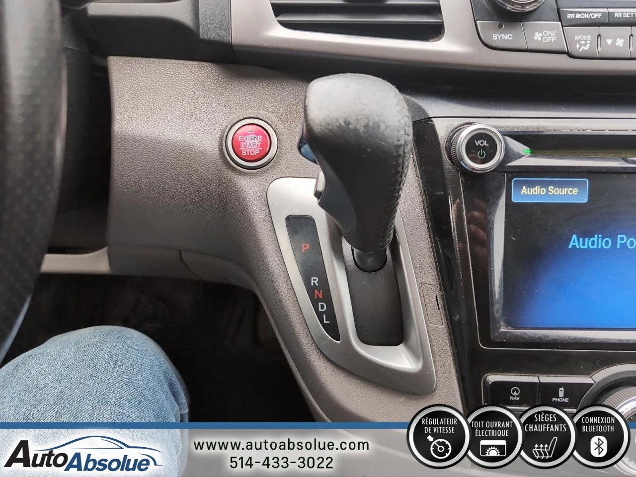 2015 Honda Odyssey Touring w/RES & Navi Main Image