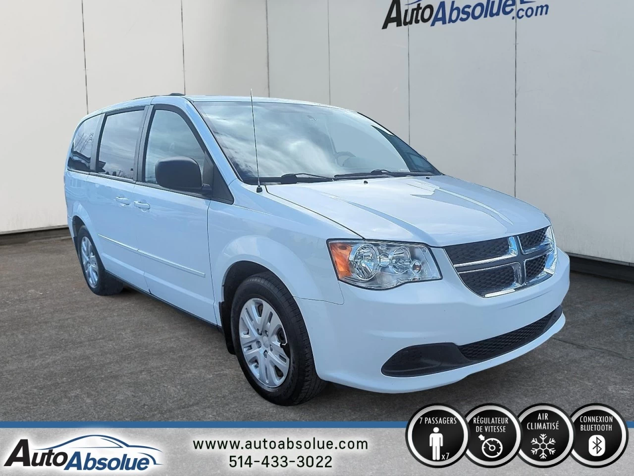 2016 Dodge Grand Caravan SXT Main Image