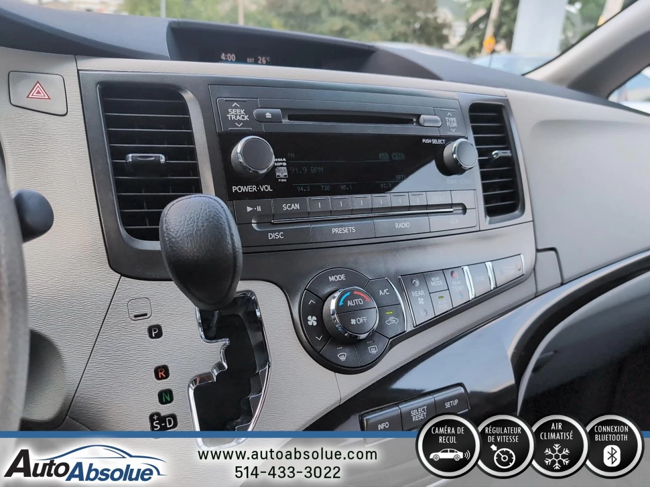 2013 Toyota Sienna LE Main Image