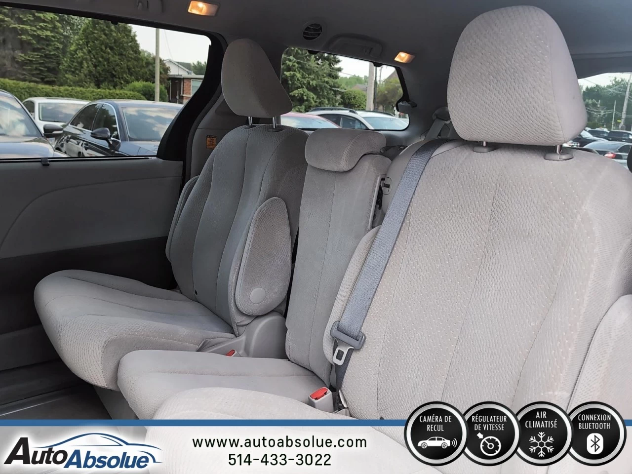 2013 Toyota Sienna LE Main Image