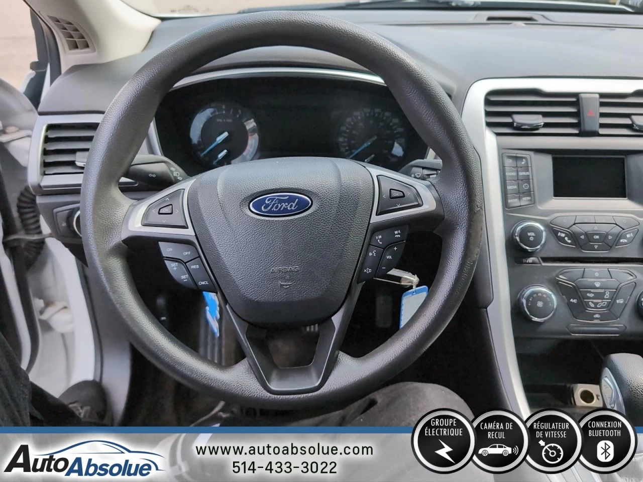 2016 Ford Fusion SE Main Image