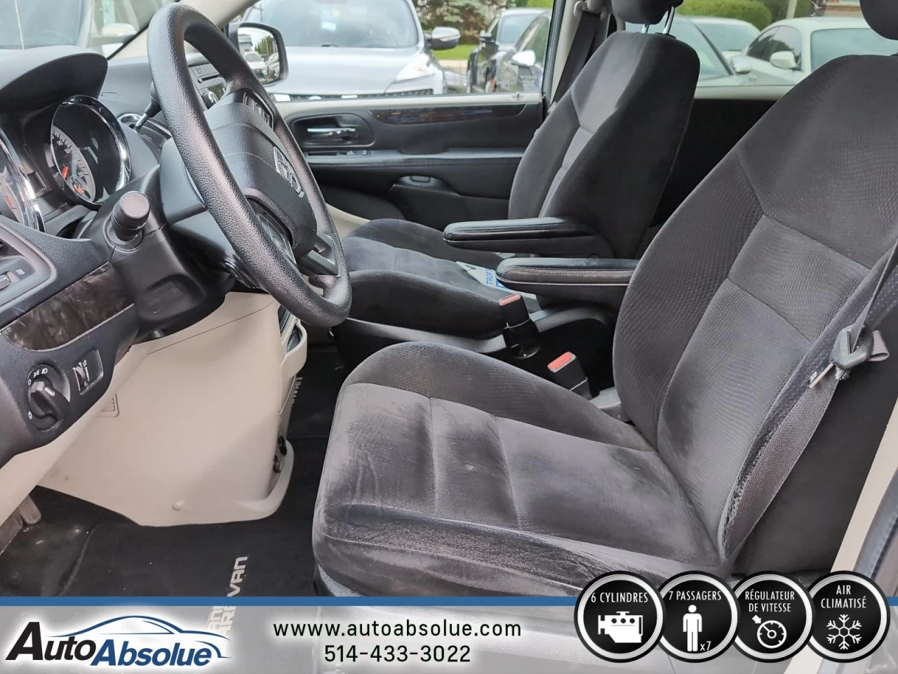 2014 Dodge Grand Caravan SE Main Image