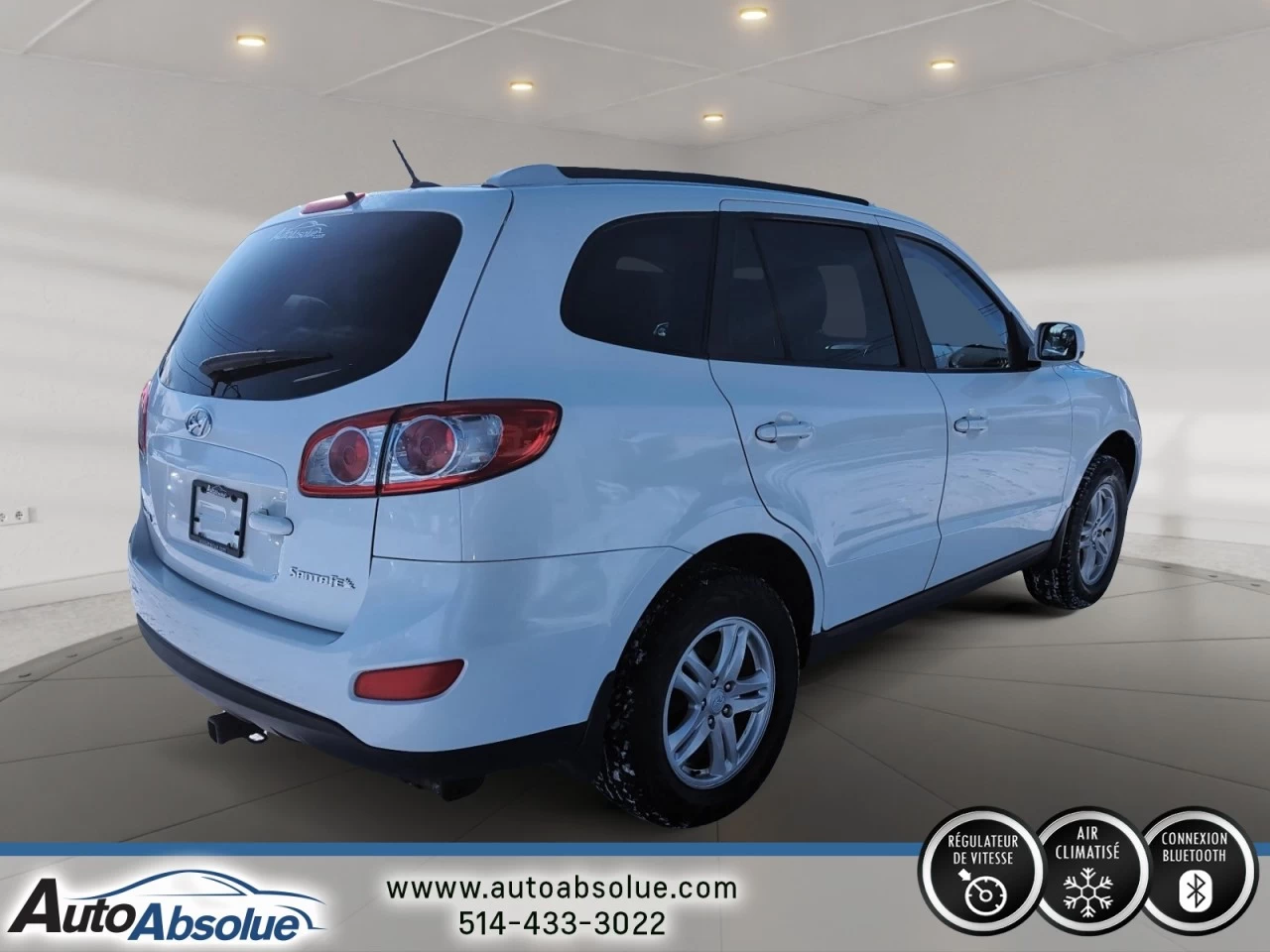 2010 Hyundai Santa Fe GL Main Image