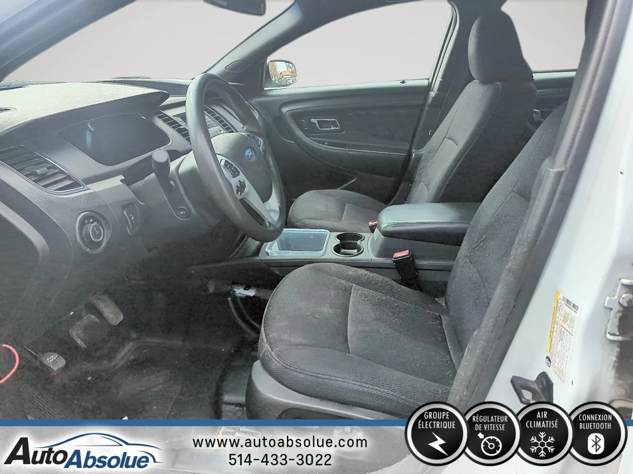 2015 Ford Taurus 4dr Sdn AWD Main Image