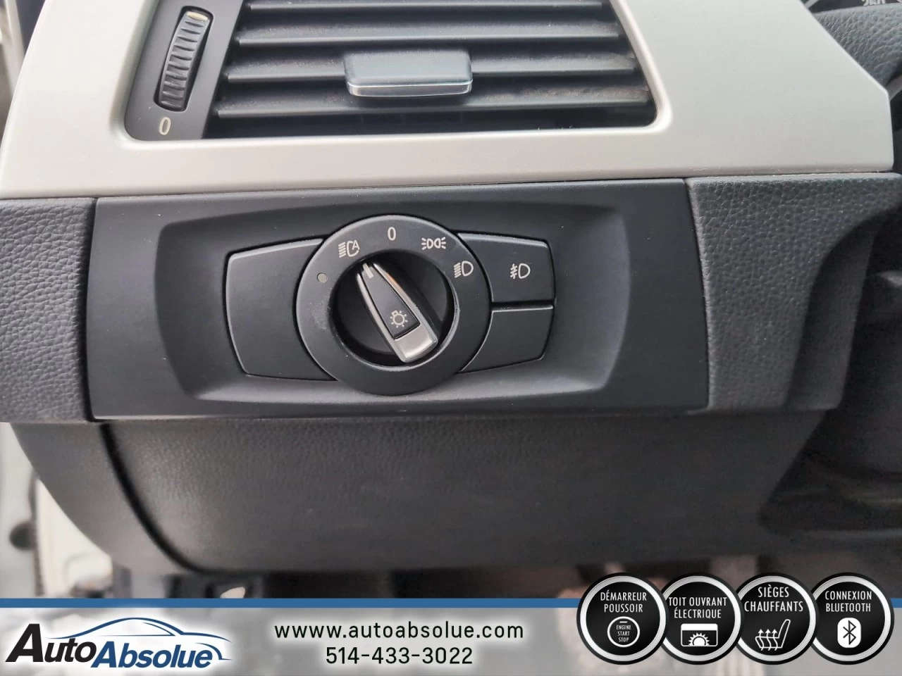 2011 BMW 323i 323i Main Image
