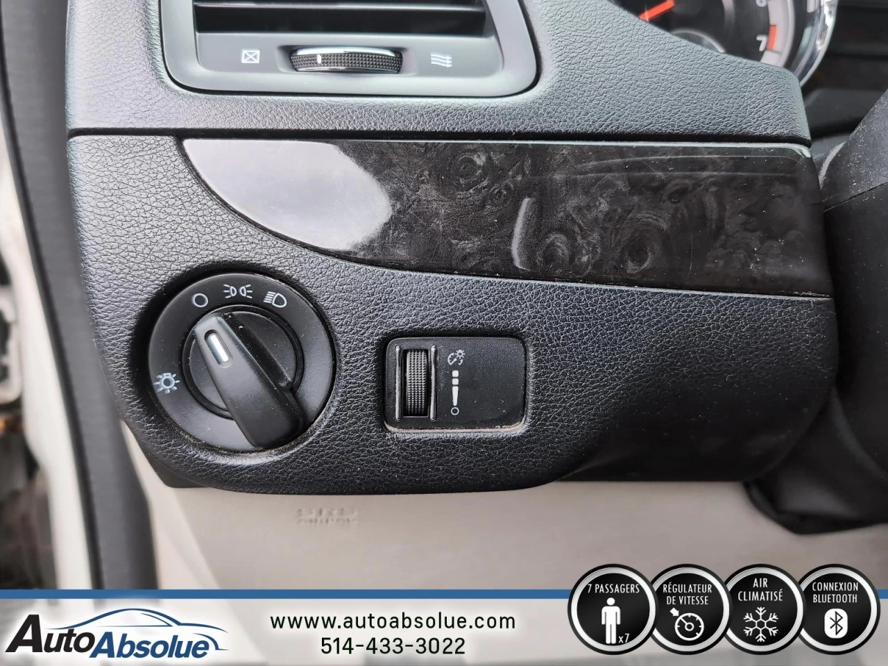 2012 Dodge Grand Caravan SXT Main Image