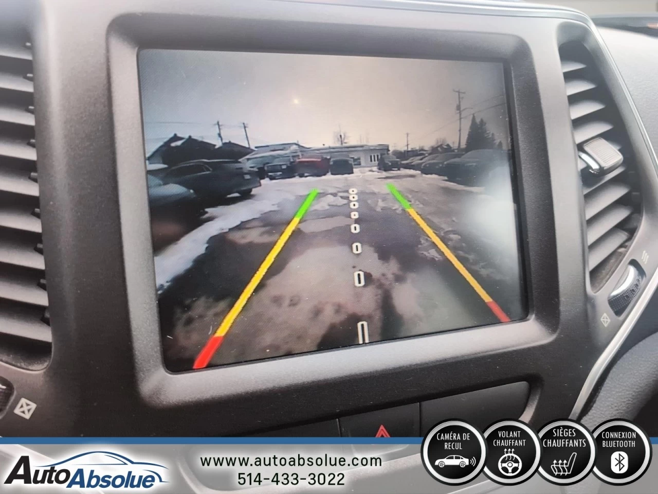 2016 Jeep Cherokee Altitude Main Image