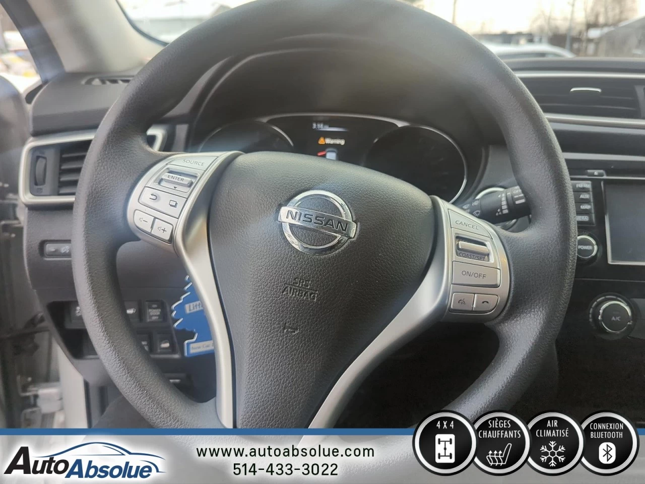 2014 Nissan Rogue SV Main Image