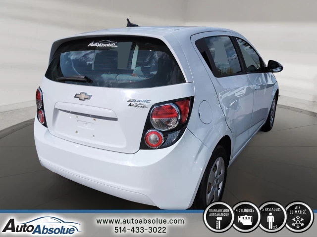 Chevrolet Sonic LS 2014