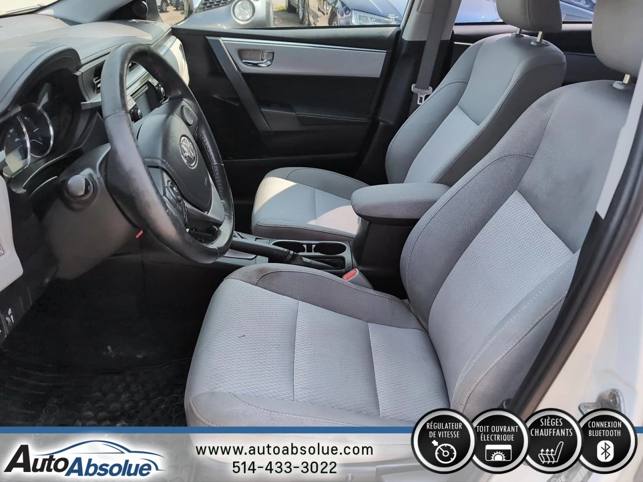 2015 Toyota Corolla LE Main Image