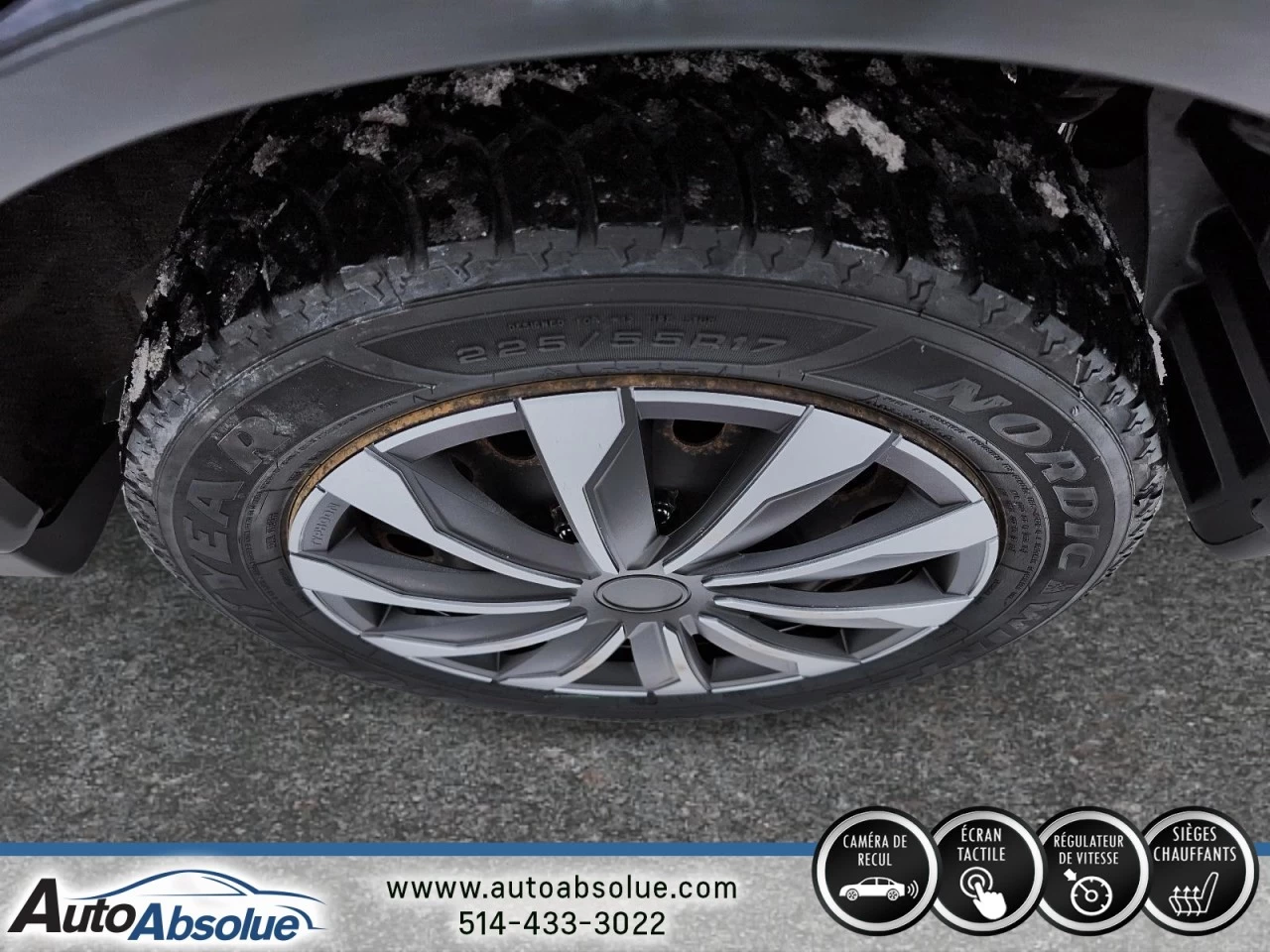 2017 Mitsubishi Outlander ES Main Image